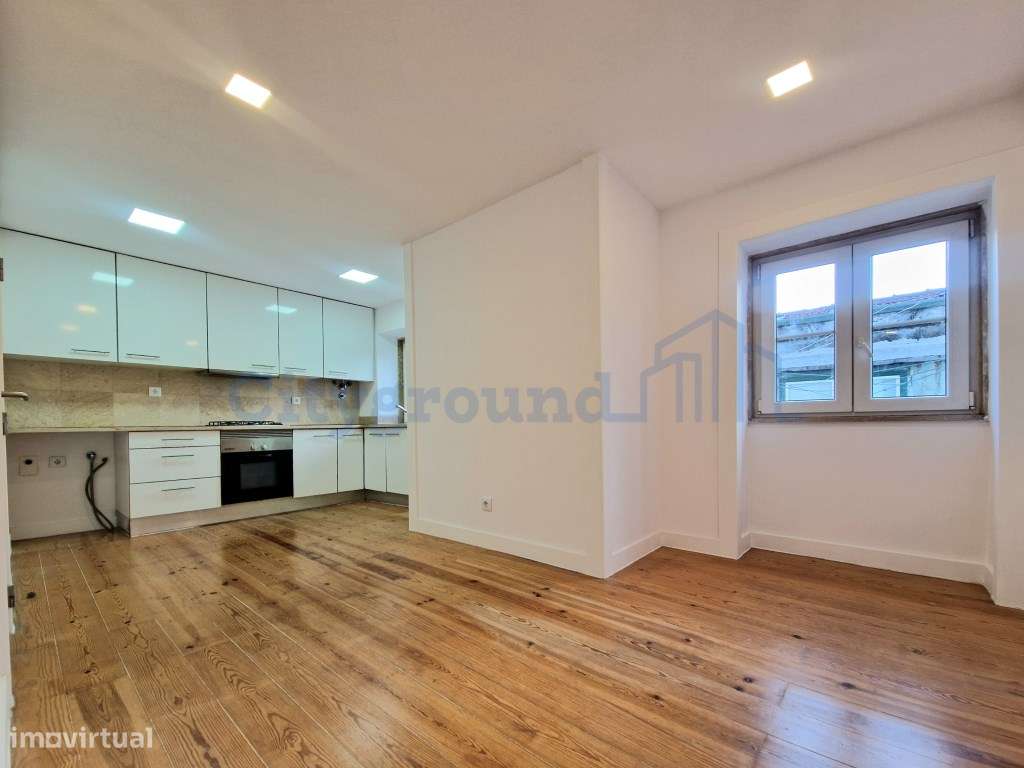 Apartamento T3 na Rua dos Fanqueiros, com vista para o Castelo de S...-5