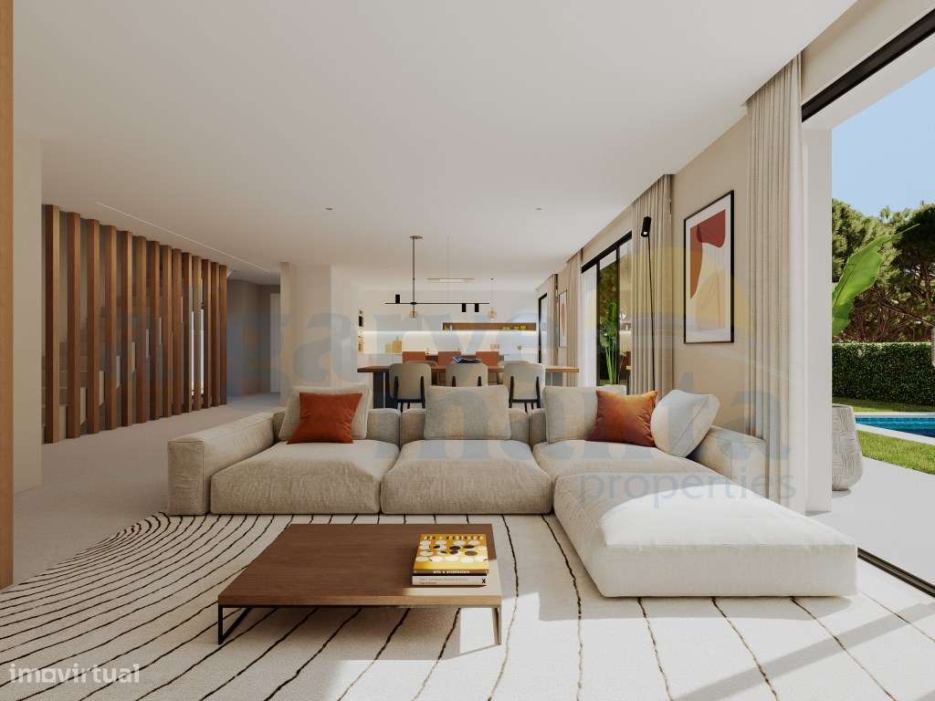 Moradia T4 de Arquitetura Contemporânea com Piscina, Rooftop e Vist...-17