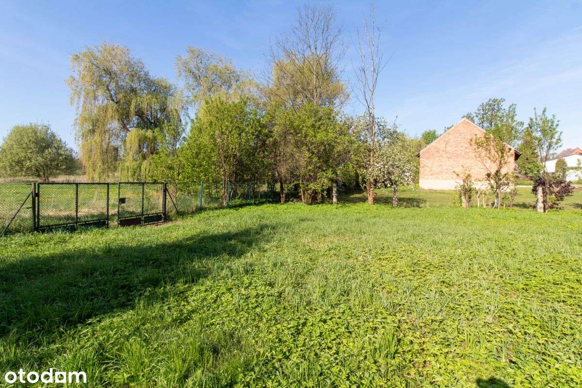 Duży klimatyczny dom z czerwonej cegły-10