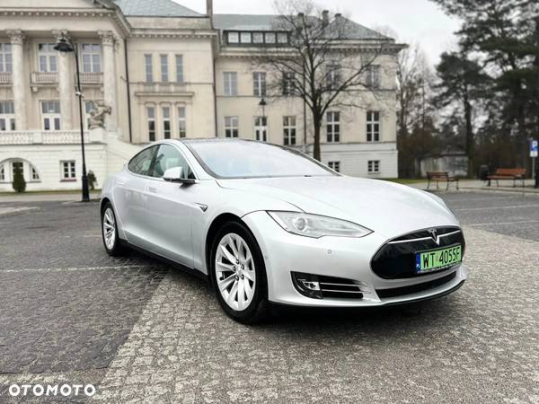 Tesla Model S Long Range Plus - 4