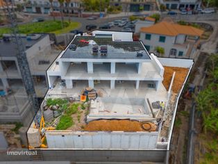 Moradia Geminada de Luxo T4 com Piscina e Vista Mar | Arco da Calheta, - Grande imagem: 2/52