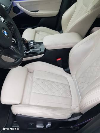 BMW X4 xM40d mHEV - 30