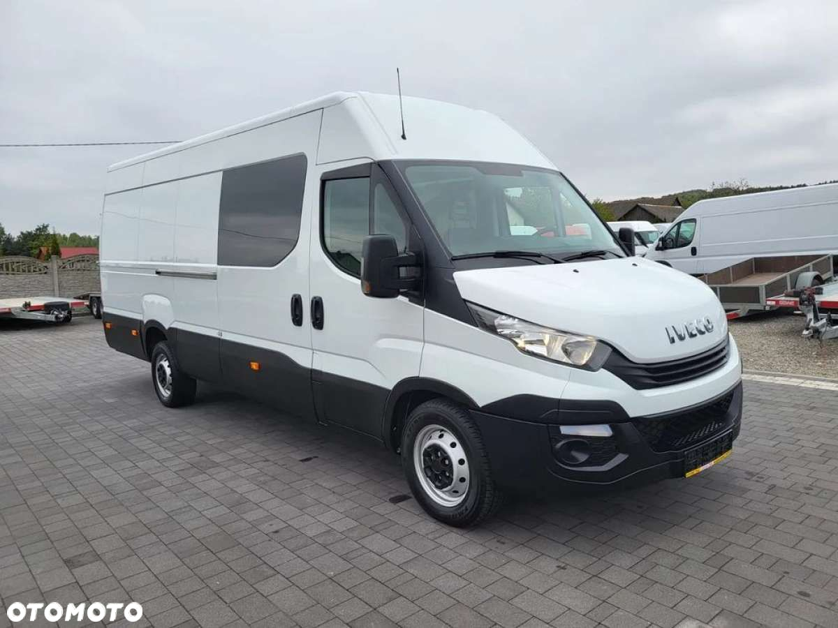 Iveco Daily Max 7 -osobowe - 17