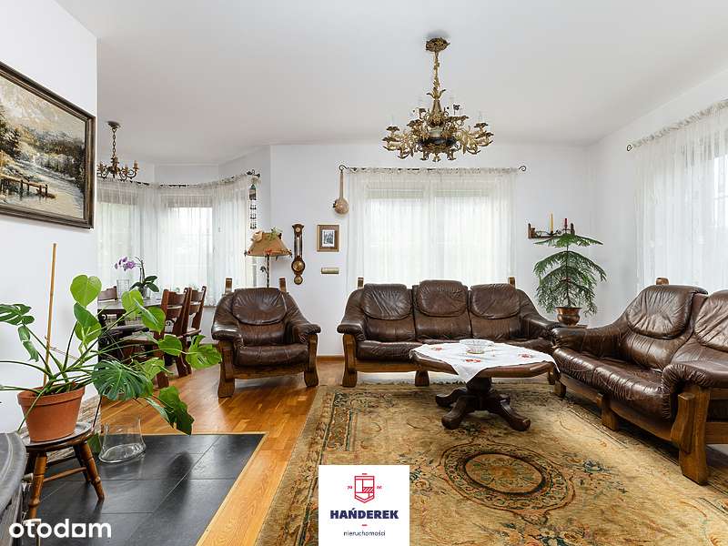 Funkcjonalny dom dla rodziny w okolicy Jeziora Żywieckiego.-7