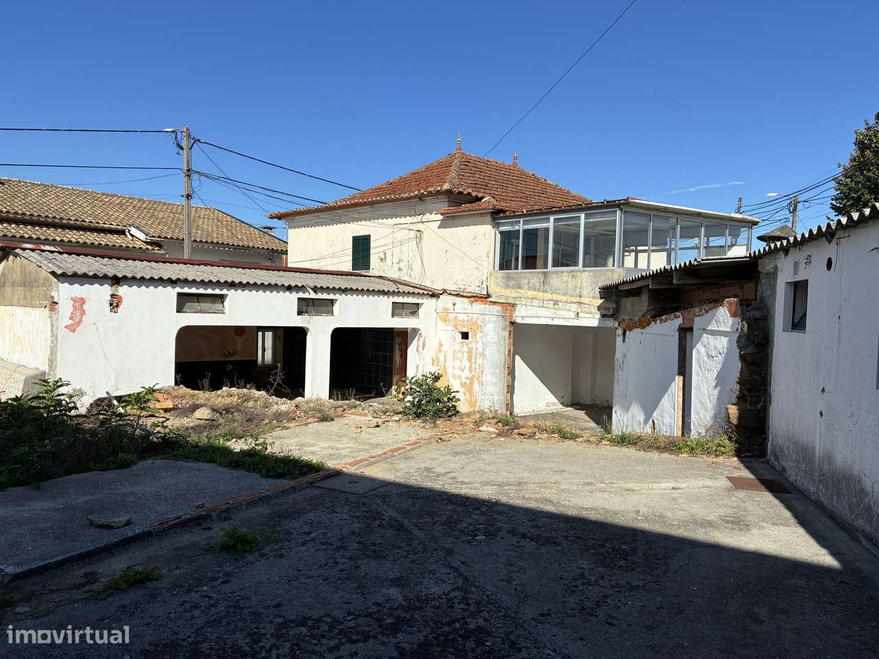 Moradia T3 com jardim em Oliveira de Azeméis-1