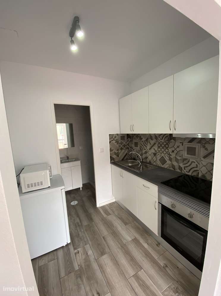 T0 - Metro St-Ovidio - Mobilado, equipado, despesas incluídas - Grande imagem: 4/6