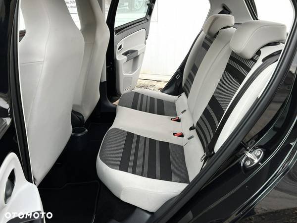 Seat Mii 1.0 Ecomotive by Cosmopolitan - 19