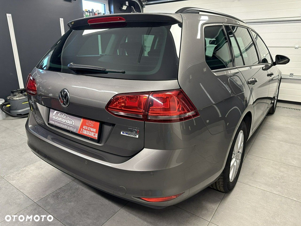 Volkswagen Golf - 4