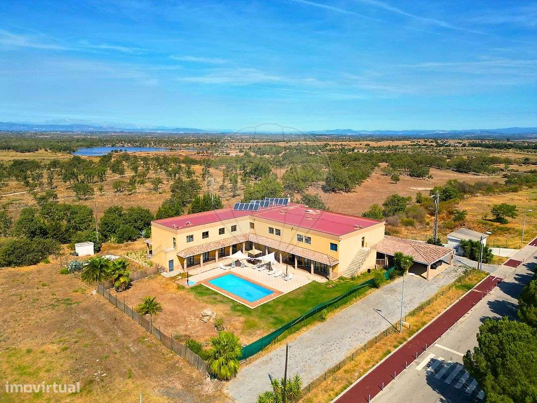 Hotel T21 para venda - Grande imagem: 2/29