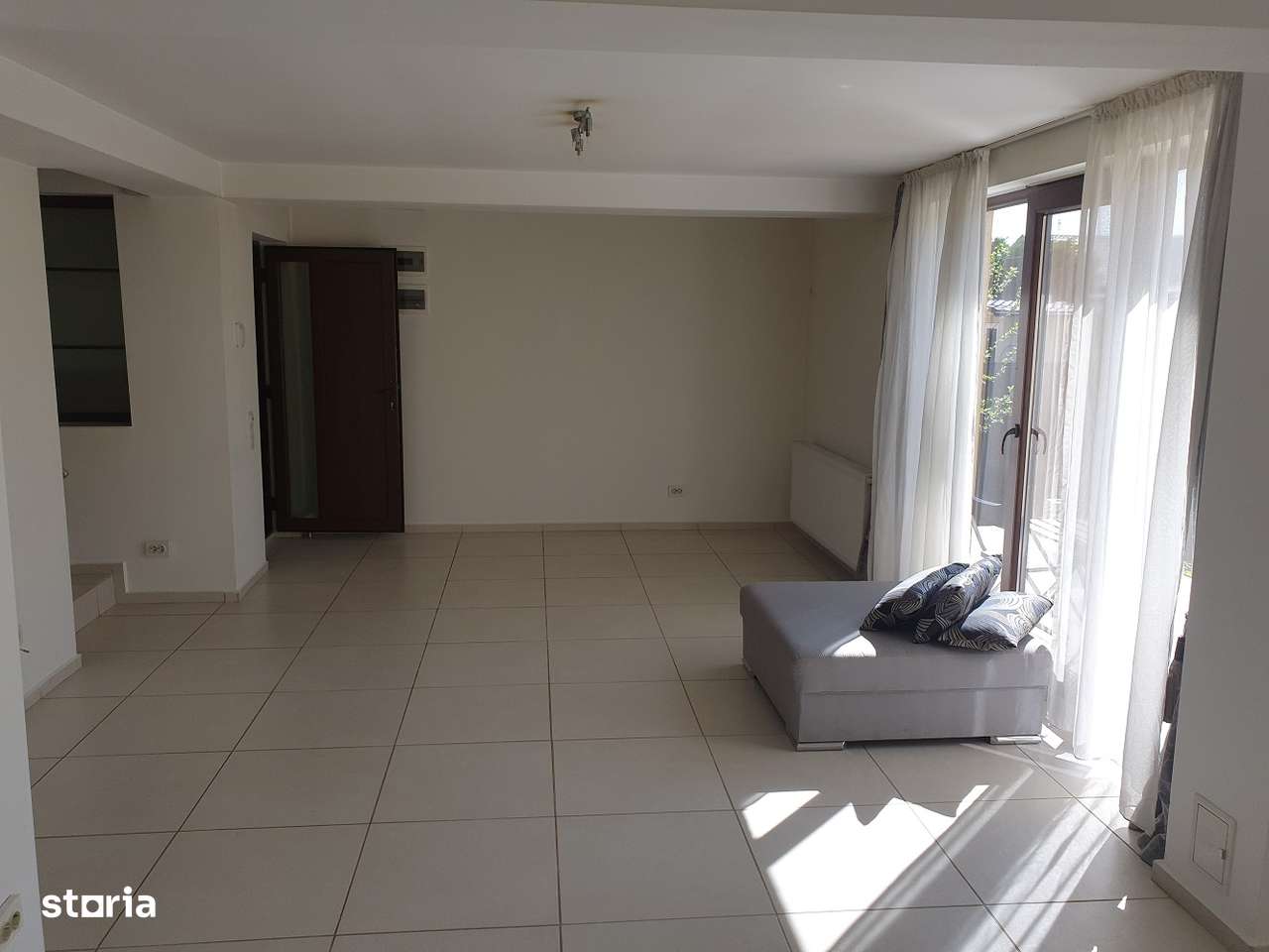 Inchiriere Vila Balotesti,intre case,asfalt,790 euro/luna - Imagine principală: 2/14