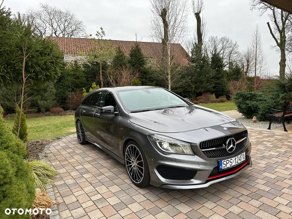 Mercedes-Benz CLA 250 4-Matic AMG Line - 1