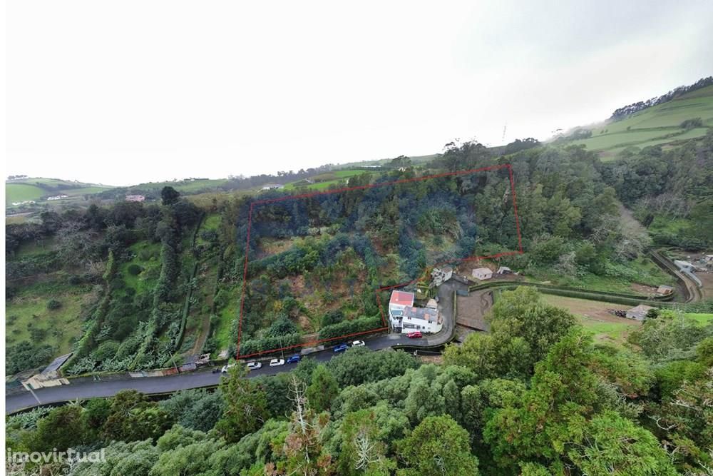 Terreno para construção em Agua de Pau