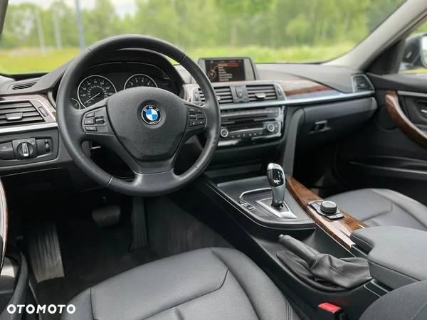 BMW Seria 3 - 24