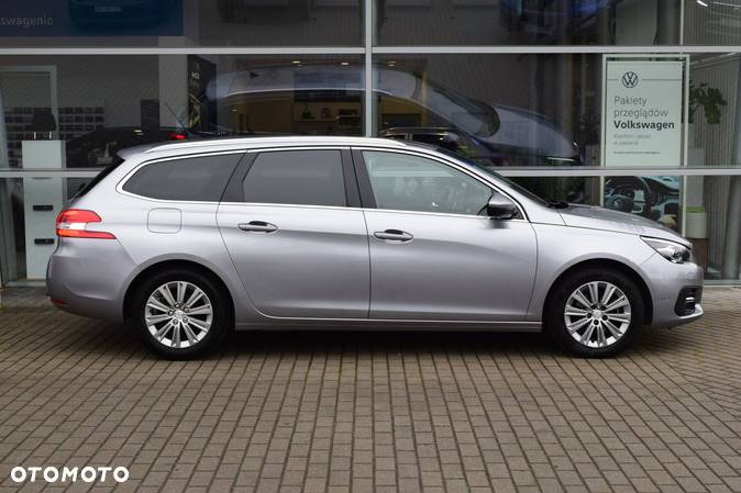 Peugeot 308 SW 1.2 PureTech GPF Allure S&S EAT8 - 6