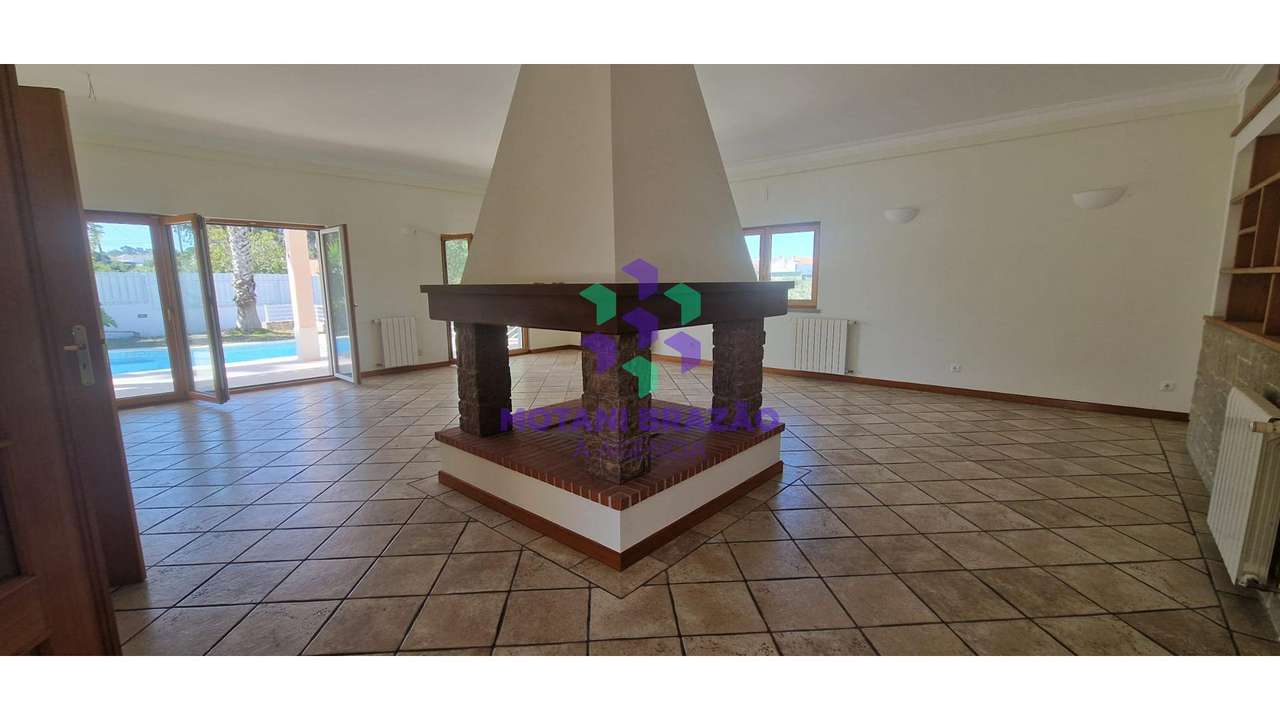 Magnífica Moradia Sesimbra c/Piscina-32