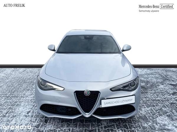 Alfa Romeo Giulia 2.0 Turbo TI Q4 - 8