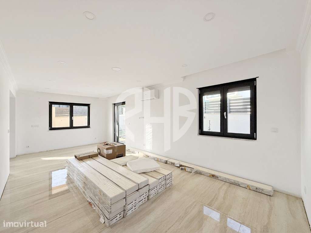 Moradia Isolada T4 Nova com Piscina Aquecida | Caparica | Conclusão...-10