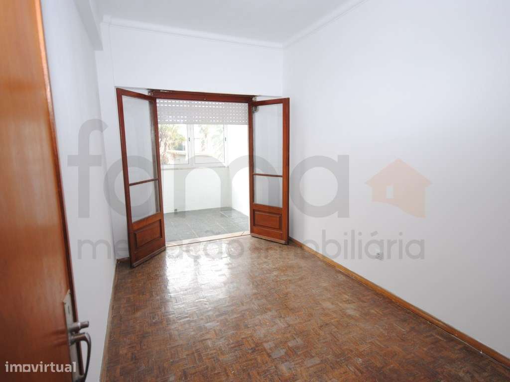 Apartamento T2 para Remodelação Total - Oeiras - Grande imagem: 4/22