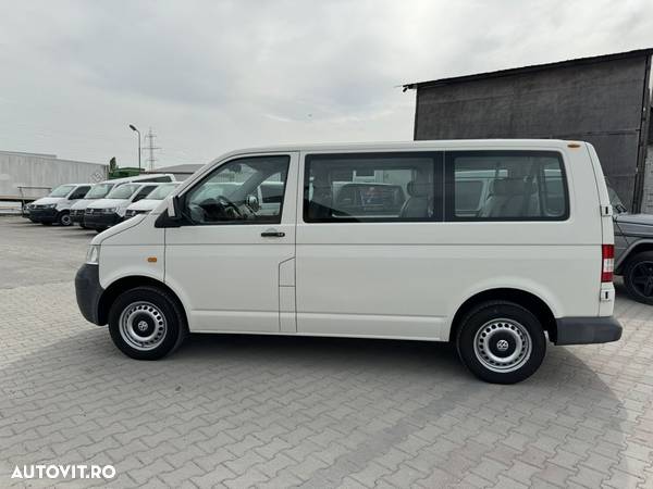 Volkswagen Transporter Shuttle Kurz - 11