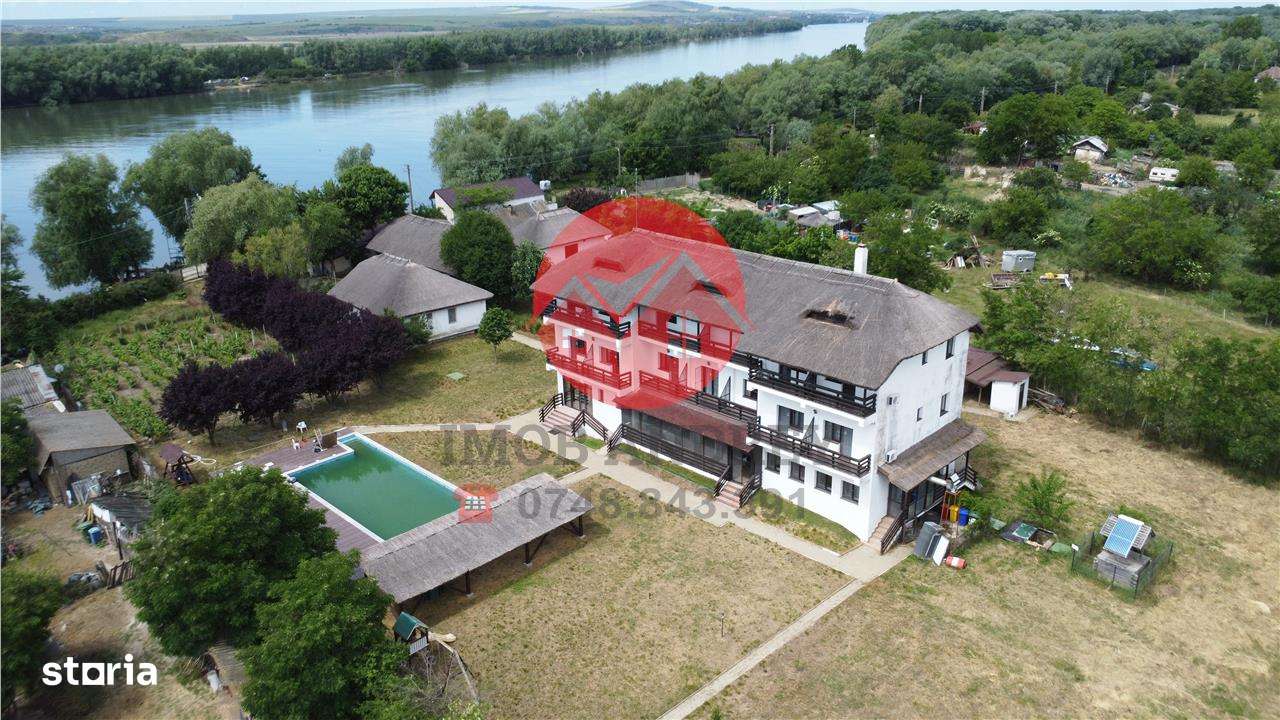 Oportunitate unica! Pensiune în inima Deltei Dunarii - Imagine principală: 2/20