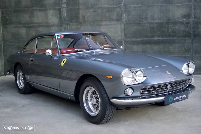 Ferrari 330 - 9