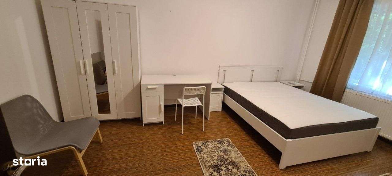 GARSONIERA PIATA SUDULUI, BUCATARIE INCHISA, MOBILAT/UTILAT MODERN - Imagine principală: 2/6