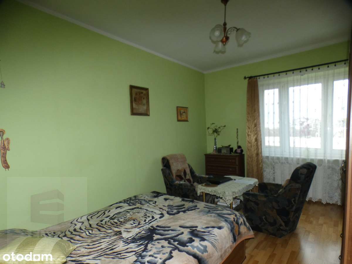 Ładne 2 pokoje z miejscem parkingowym-5