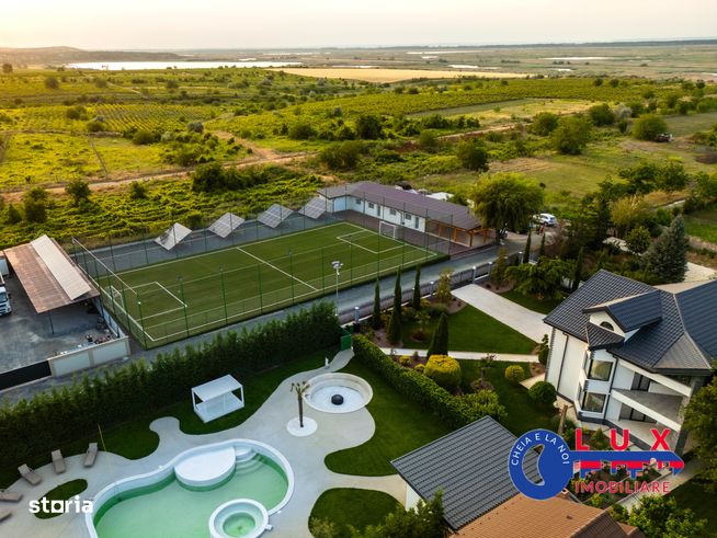 ID 6662 EXCLUSIVITATE LUX IMOBILIARE - VILĂ DE LUX-0