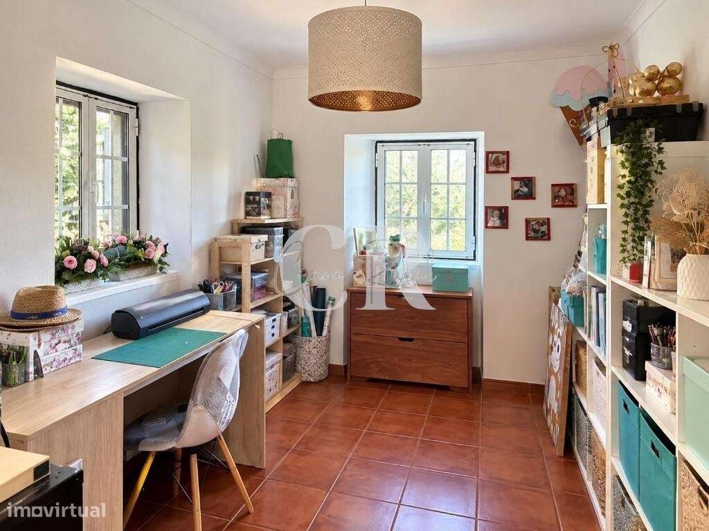 Moradia em pedra com 4 quartos, logradouro e terreno agrícola-19
