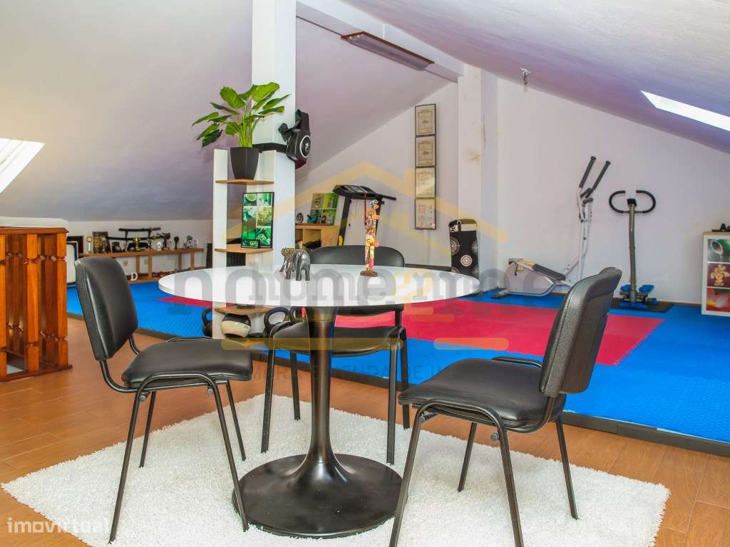 Fantastica Moradia de T3 com garagem e vista desafogada-26