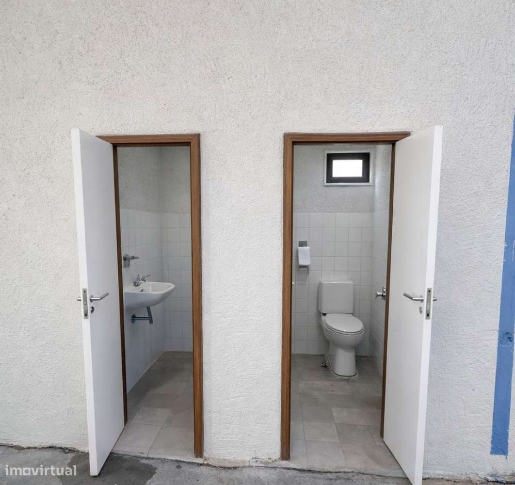 Armazéns industrial disponível para aluguer 1050m2 - Grande imagem: 2/4