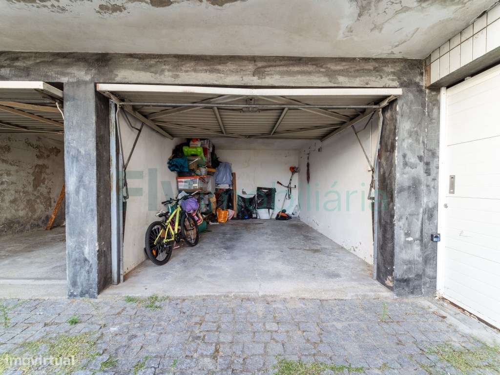 Apartamento T3 com Terraço de 80 m² e Garagem Fechada em Moreira de...-37