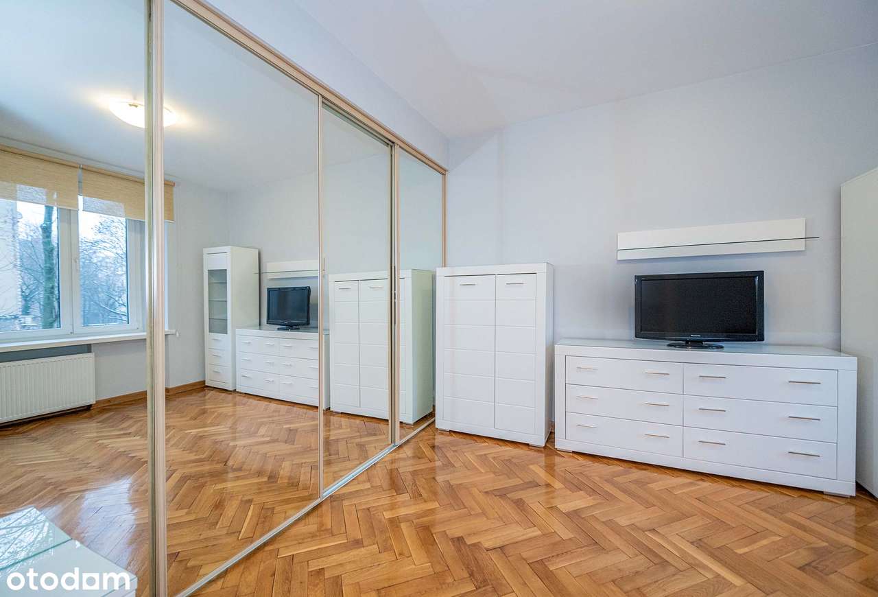 Zadbane 2 pok mieszkanie z balkonem w sercu miasta, ul Sienkiewicza-13