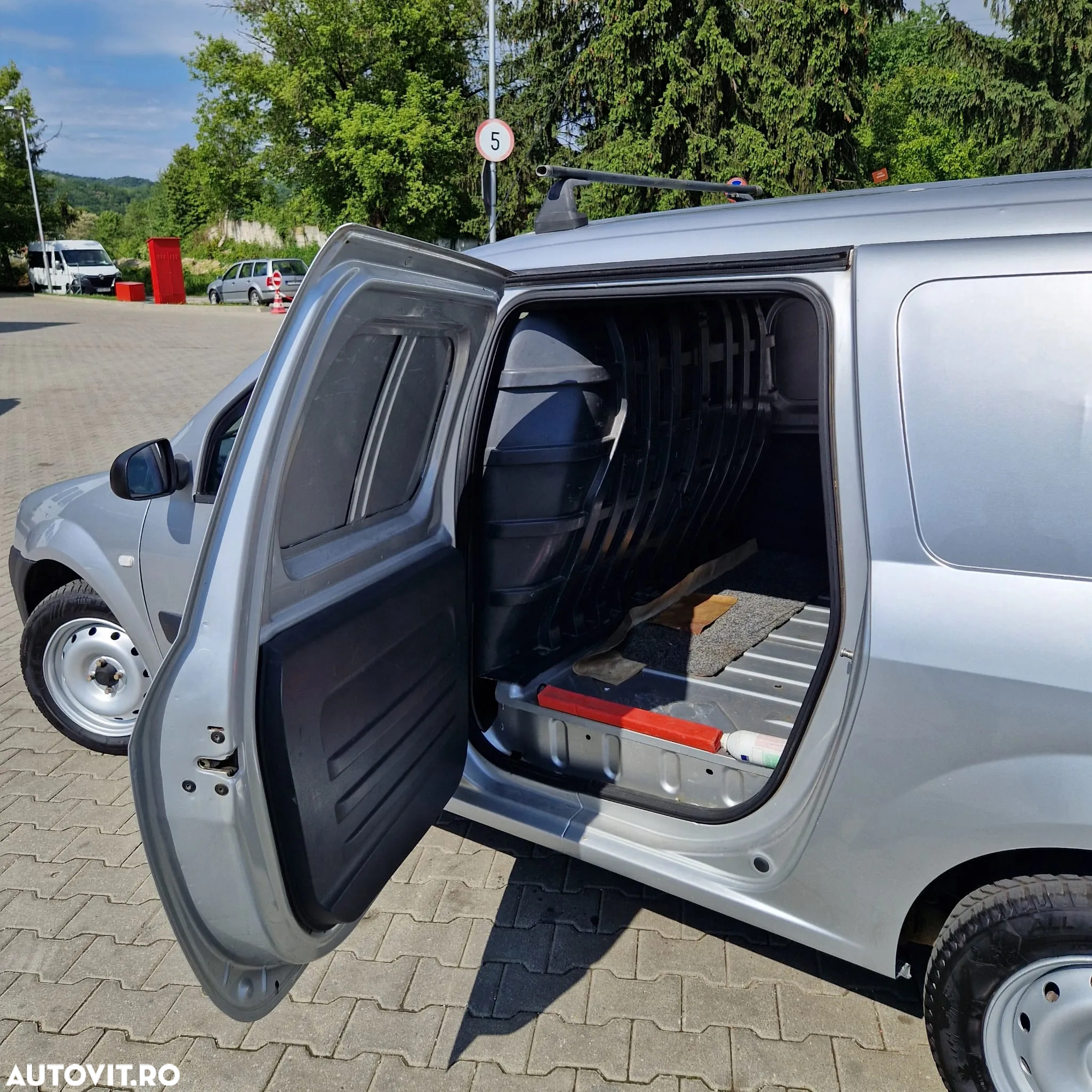 Dacia Logan Express 1.5 dCi - 10