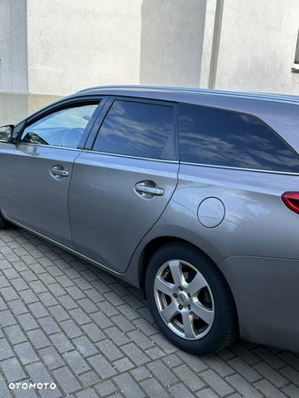 Toyota Auris 2.0 D-4D Touring Sports Executive - 9