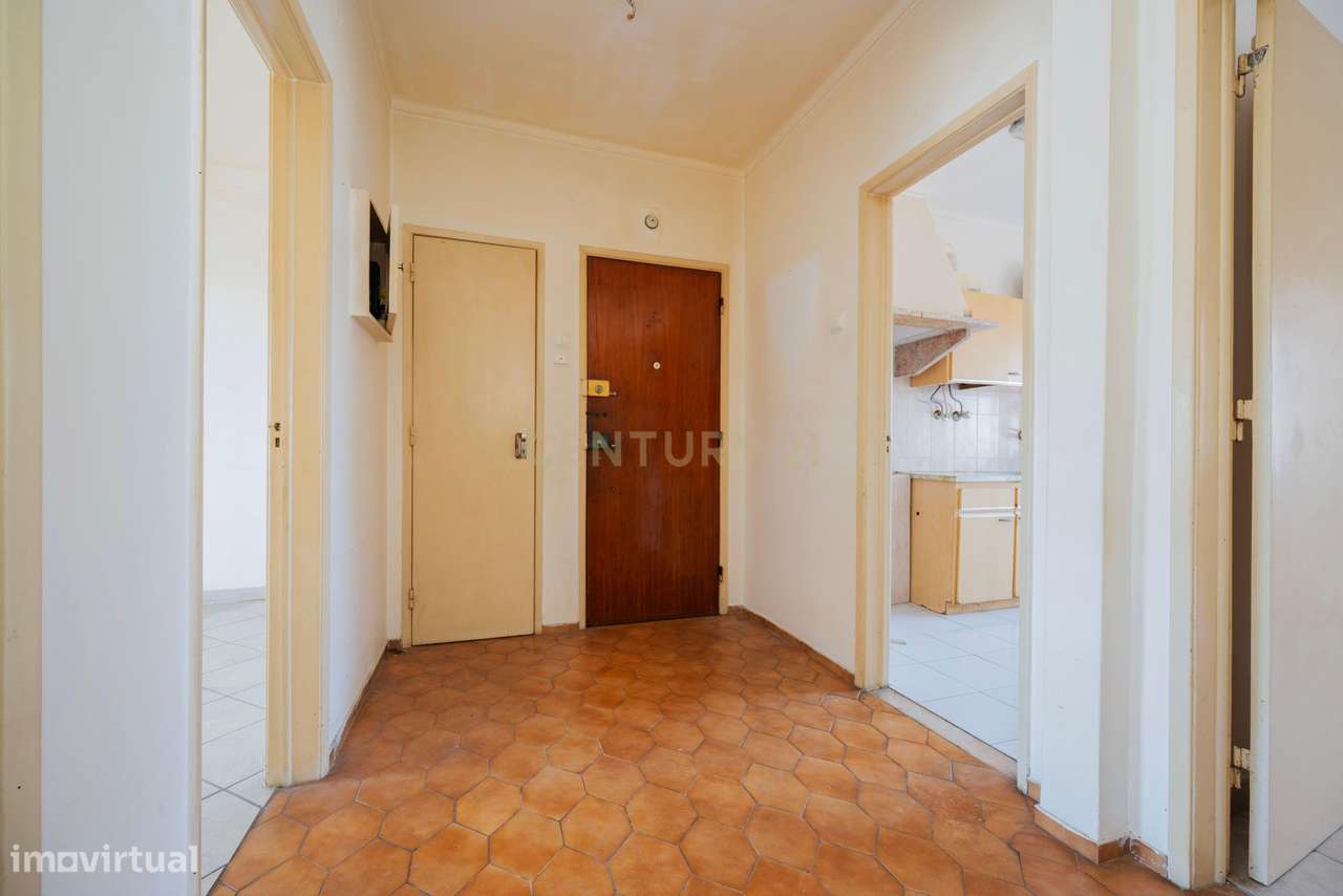 Oportunidade Investimento - Apartamento T2 | Mercês | Algueirão Mem Ma-19