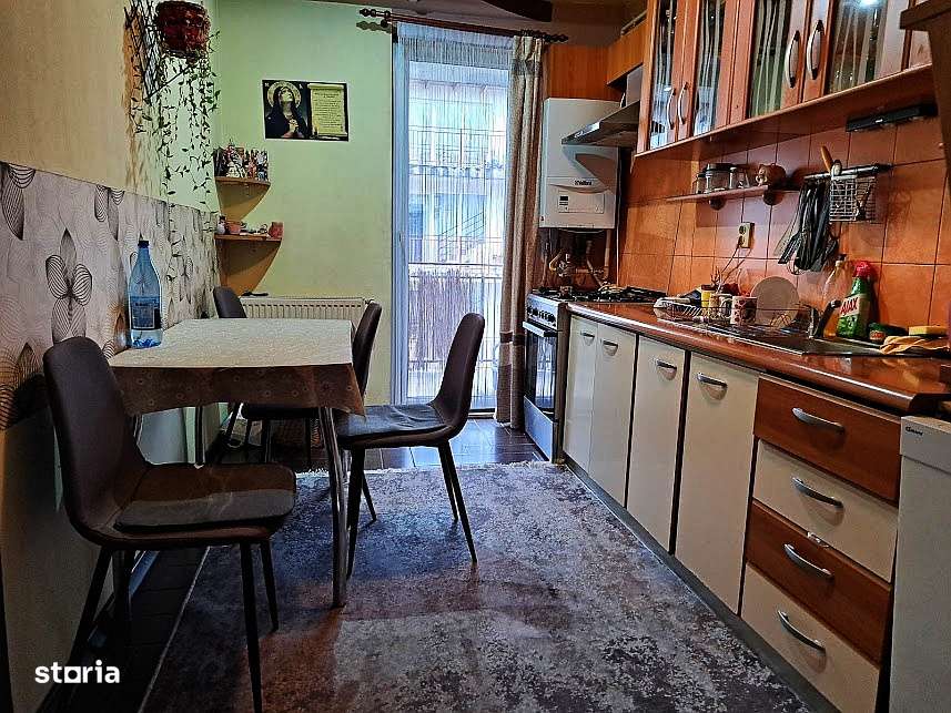 Comision 0%, Apartament 2 camere decomandat, parcare CF, str Eroilor-1