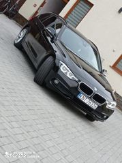 BMW Seria 3 320d Advantage sport