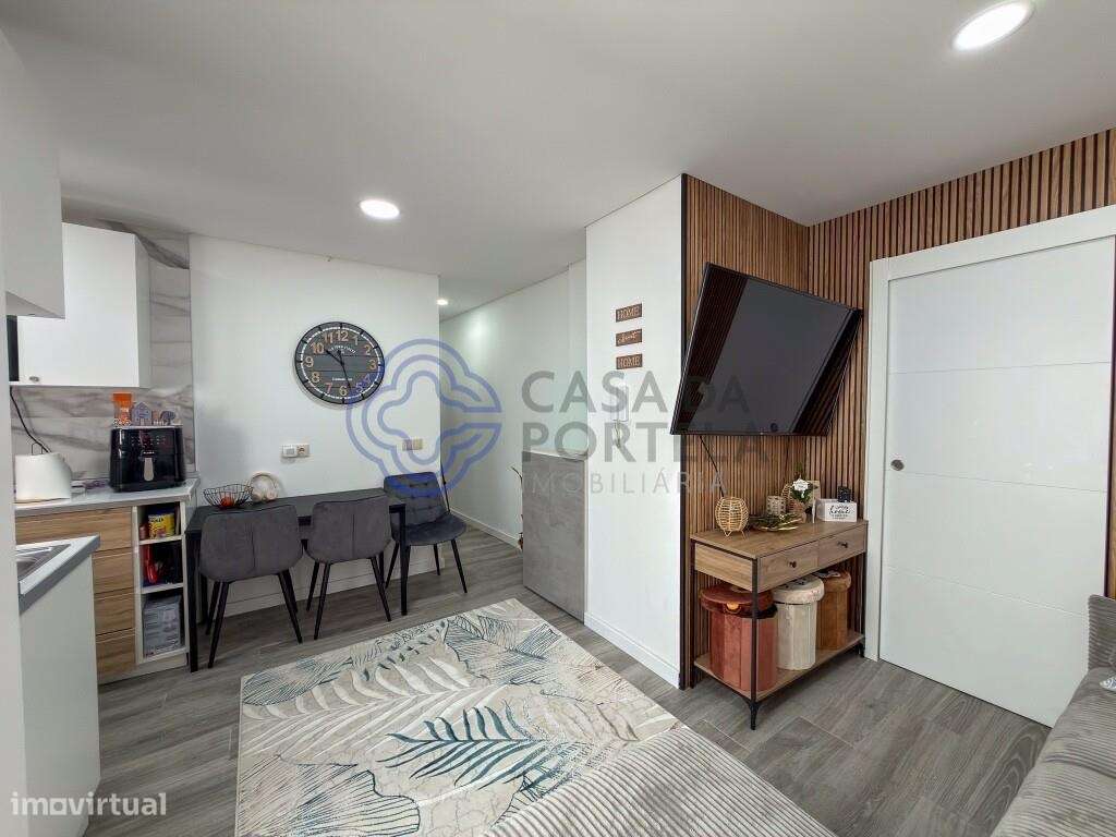 Moradia T2 térrea em Canelas | Funcionalidade e conforto num só espaço - Grande imagem: 4/20