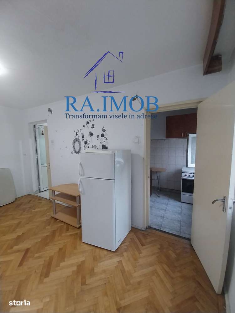 Apartament 2 camere,  3/4 - Vest - Erou Moldoveanu Marian - 34000 euro-0