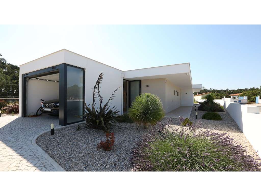 Moradia T4 Contemporânea com Piscina, Jardim e Excelente Localizaçã...-10