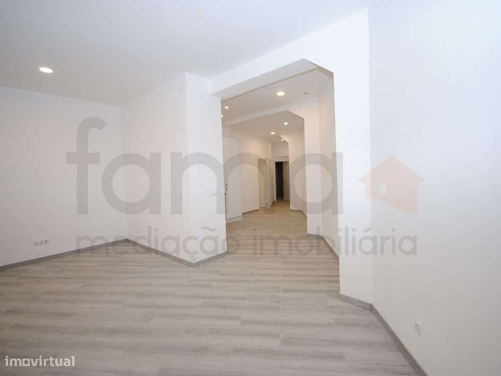 Apartamento T0+1 totalmente reabilitado Sete Rios / Avenidas Novas-7