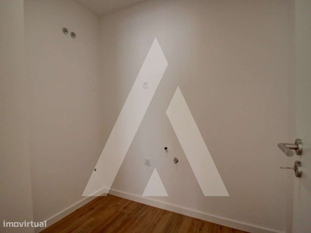 Apartamento novo preparado para T2 no coração de Vila Nova de Poiares-11