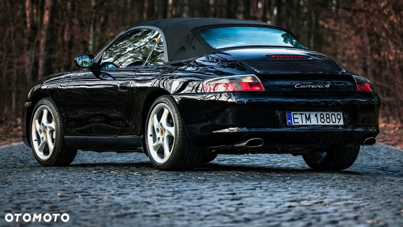 Porsche 911 Carrera 4 Cabrio - 5