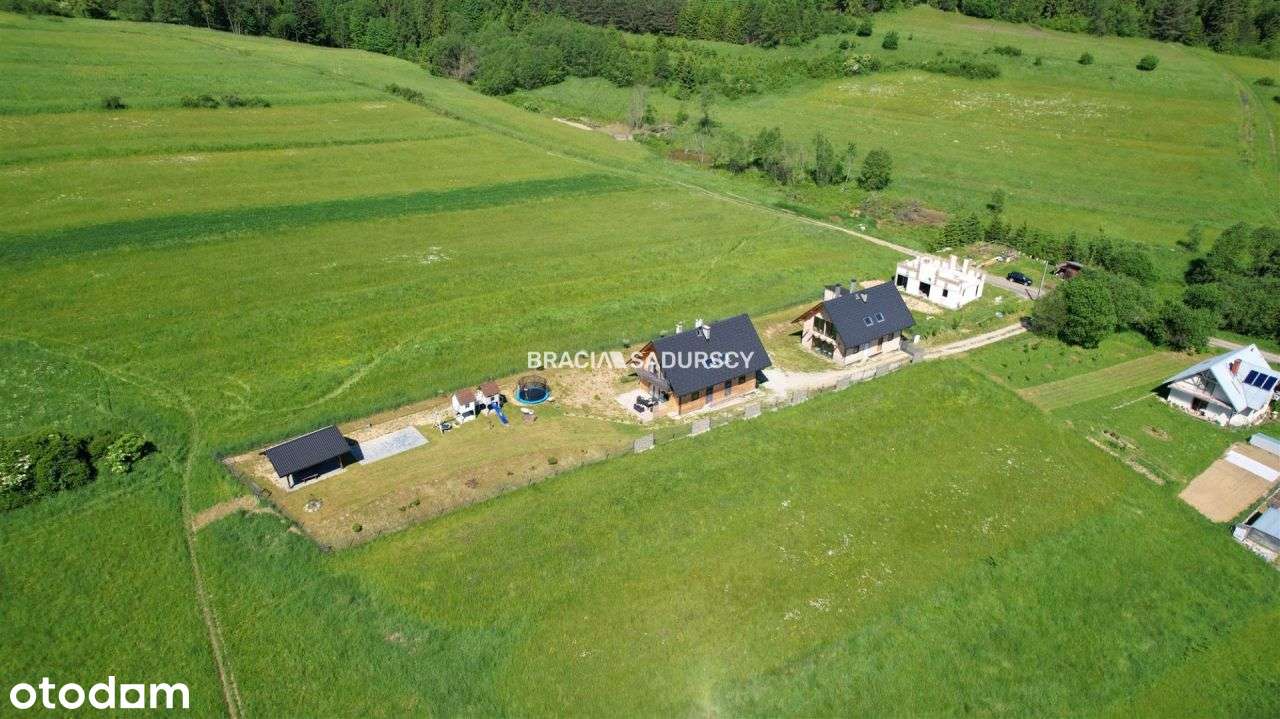 Dwa drewniane domy z czterema lokalami - Pełny obrazek: 4/20