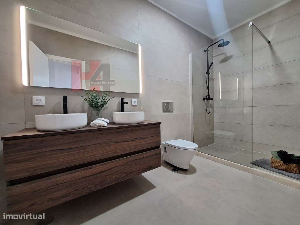 Apartamento T3 totalmente remodelado em Benfica-38