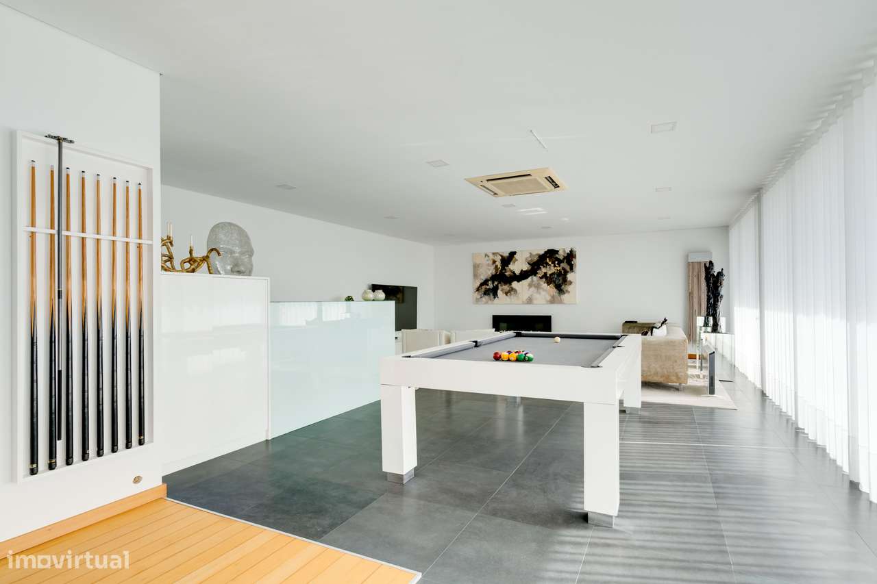 Elegância e Privacidade na Moradia dos Seus Sonhos-24