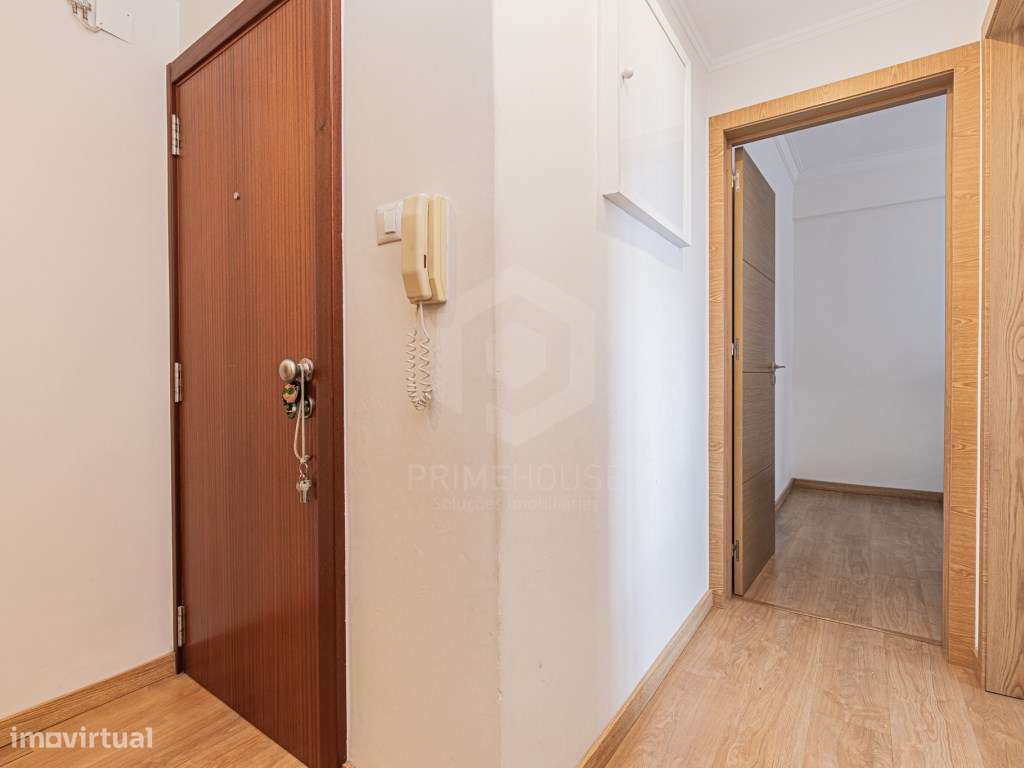 Apartamento T2 - Torre da Marinha-5