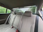 Volkswagen Passat 1.4 TSI BMT Comfortline - 22