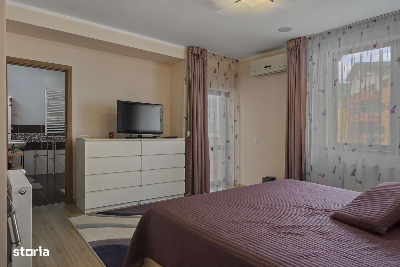 Vilă Spațioasă Cu 6 Camere-5